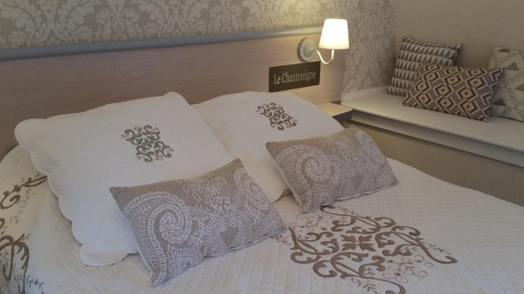 Hotel Le Chantereigne Les Noes-pres-Troyes Екстер'єр фото