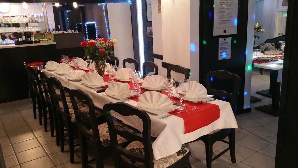 Hotel Le Chantereigne Les Noes-pres-Troyes Екстер'єр фото