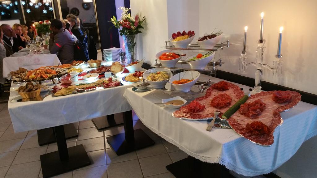 Hotel Le Chantereigne Les Noes-pres-Troyes Екстер'єр фото